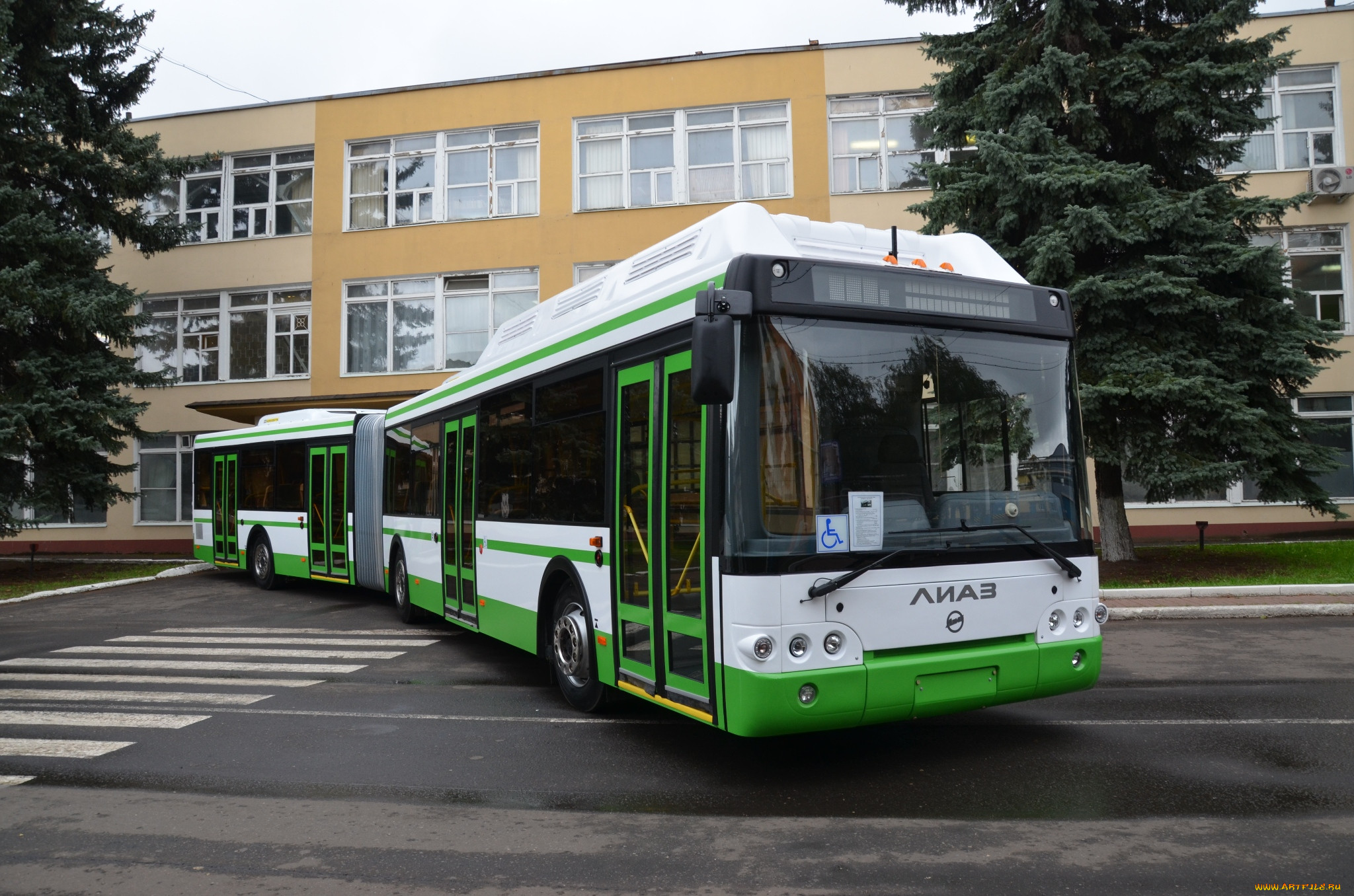 Автобусы лиазы фото. ЛИАЗ-621371 CNG. Автобус ЛИАЗ 6213 71. ЛИАЗ 6213 ГАЗ. ЛИАЗ 6213.71 газовый.